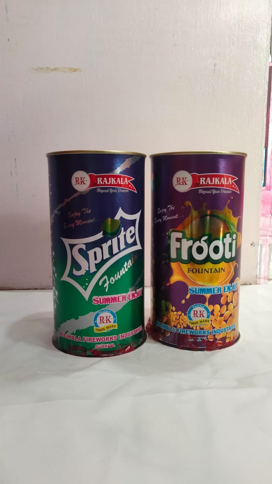 6" SPRITE / FROOTI TINS